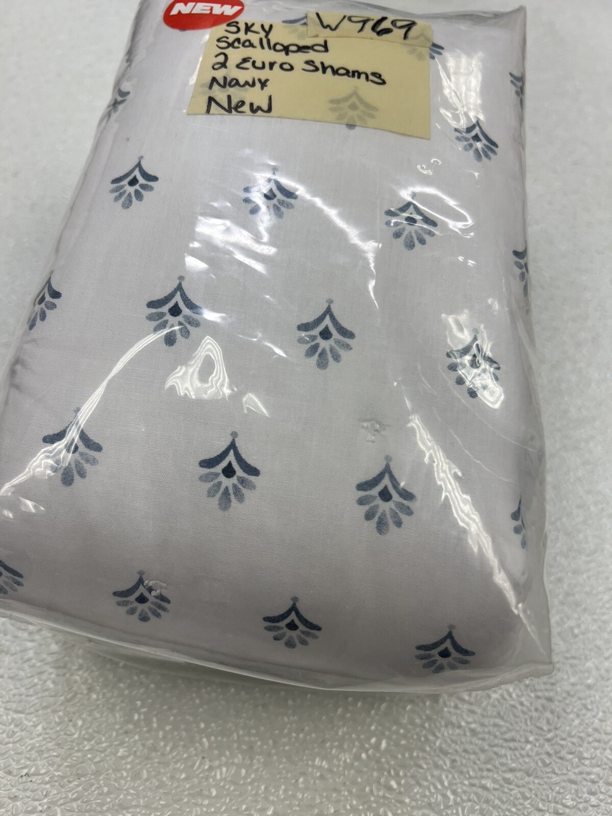 Sky Scallop (2) Euro Shams Navy / White New eBay