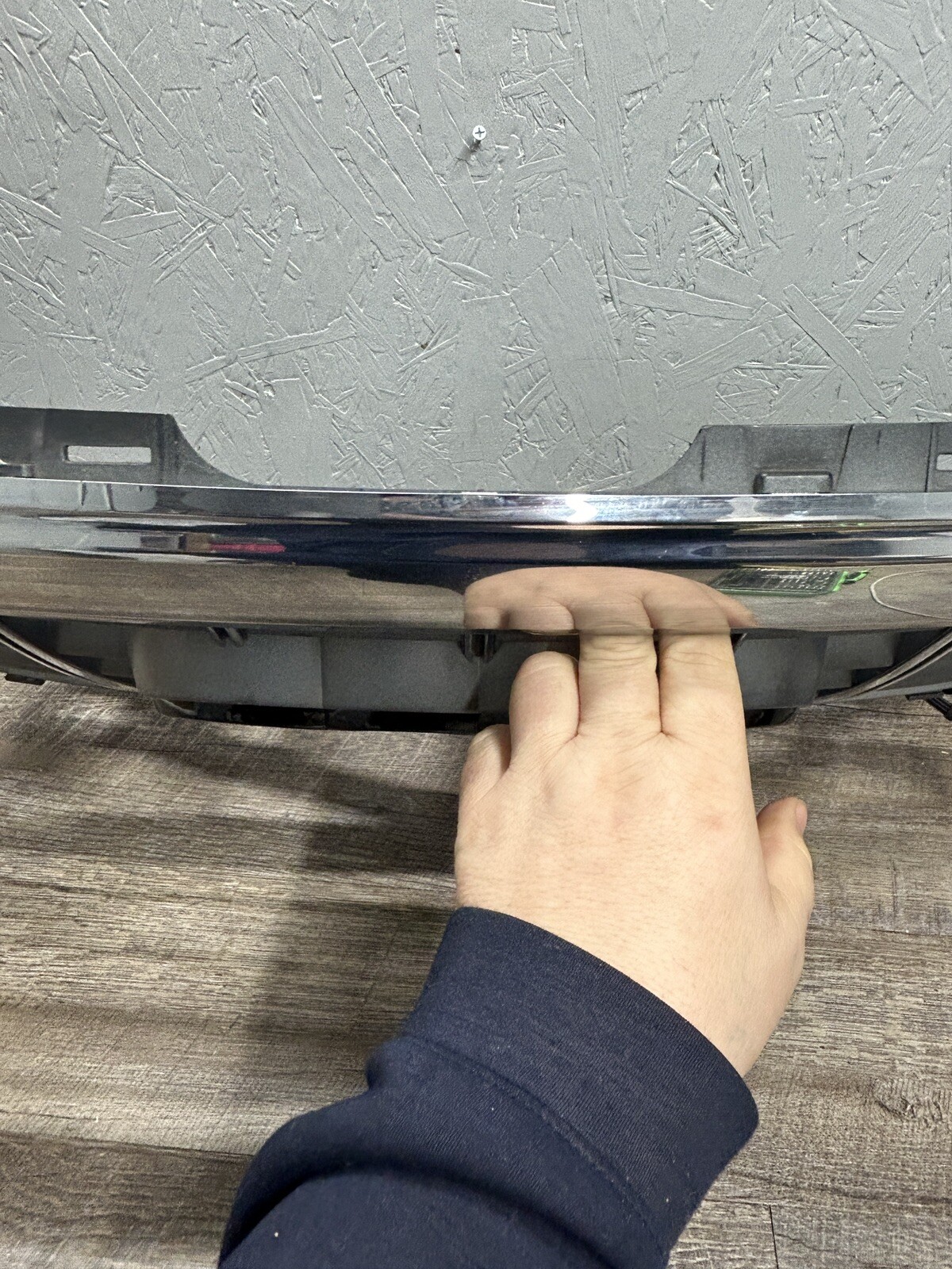 Genuine Audi S6 2005-2011 Front Grille Chrome Black 4F0-853-651-AJ  See VIDEO