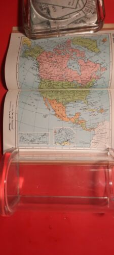 VINTAGE 1966 PAPERBACK CREST COLORPRINT WORLD ATLAS BY GWEN M SCHULTZ EXCELLENT - Picture 3 of 6