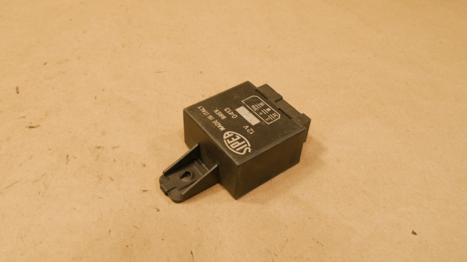 Ferrari Testarossa 412 288 OEM Wiper Relay PN 119660