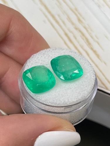 11.11tcw 12x11 Matching Yellowish Green Natural Loose Colombian Emeralds-Cushion - Picture 5 of 9