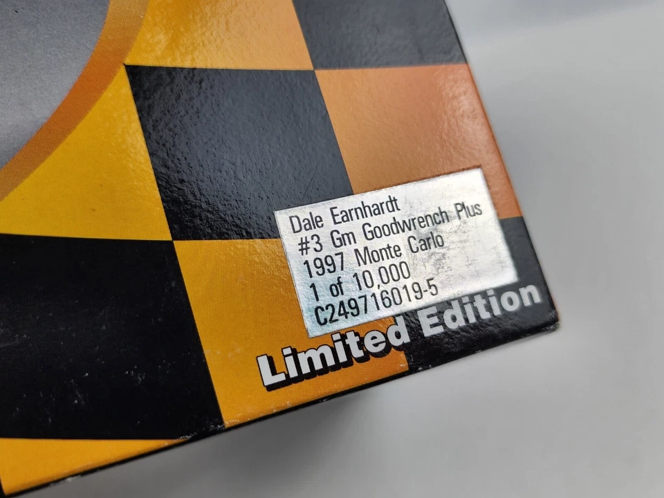 Coche fundido a presión Dale Earnhardt #3 1997 GM Goodwrench Plus escala 1:24 ventana negra Foto 2 de 4