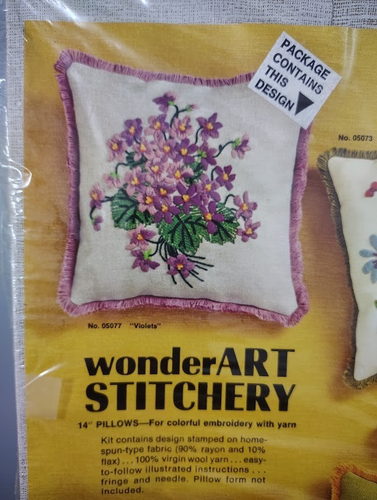 Kit de costura vintage WonderArt violetas 05077 almohada años 70 - Nuevo de Lote Antiguo - Imagen 2 de 4