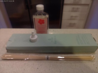 PartyLite ''Cherry Blossom'' Reed Diffuser refill new in box ~ low fast shipping!