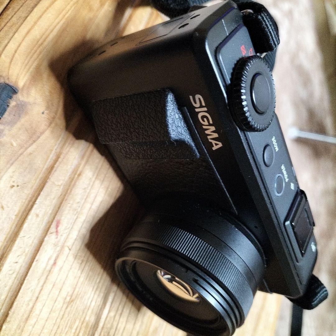 SIGMA Compact Digital Camera with 19mm F2.8 Lens - Seller Japan | eBay