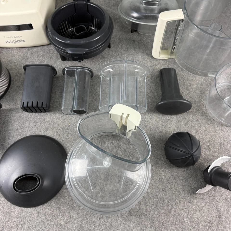 Magimix 5200XL Food Processor White Cuisine System Plus Accessories - Image 3 of 4