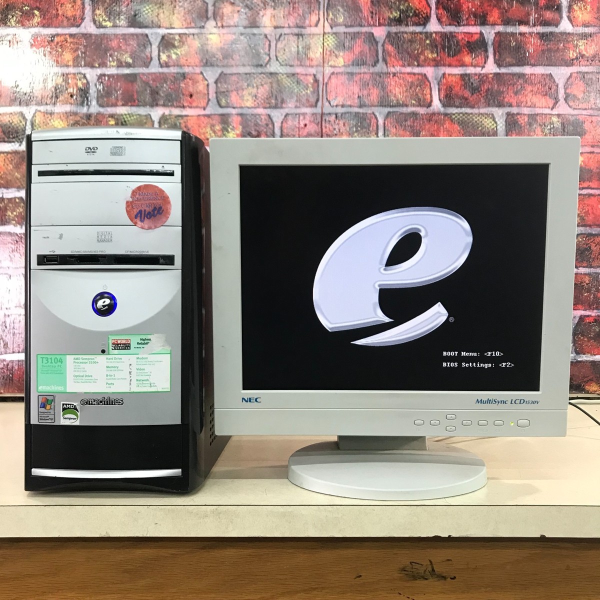 eMachines T3104 PC Retro Gaming AMD Sempron 1.80GHz 192MB RAM