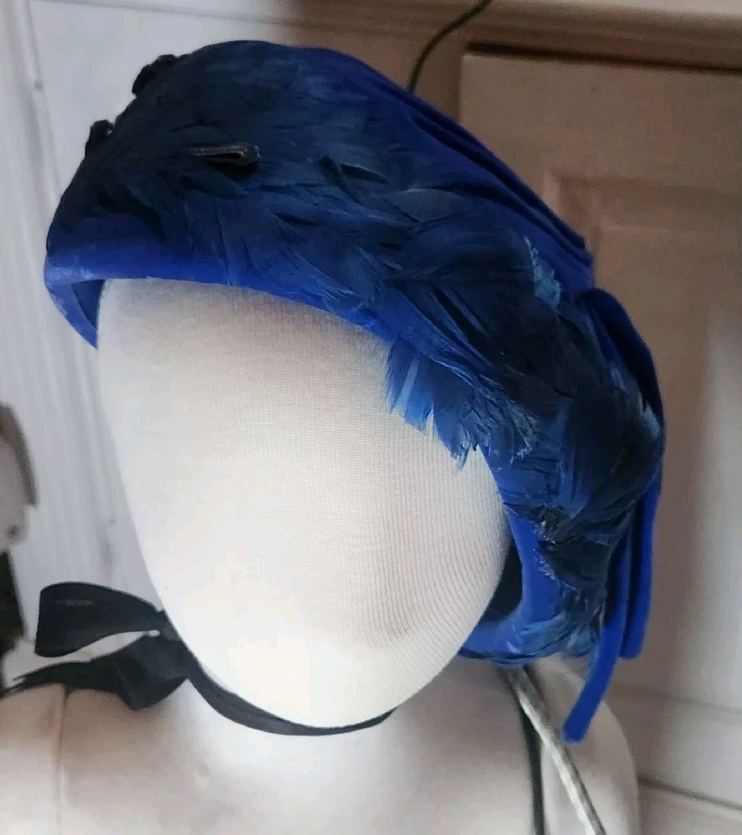Vintage 50’s stunning blue feather hat Feather Blue 1950s Vintage Hats for Women for sale | eBay main image 2