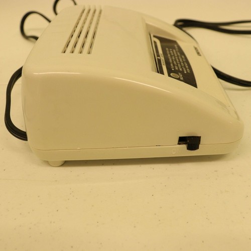 Emson Electric Laminating Machine Model 2291 for 4" x 5" pouches 4" Wide Opening - Picture 4 of 8