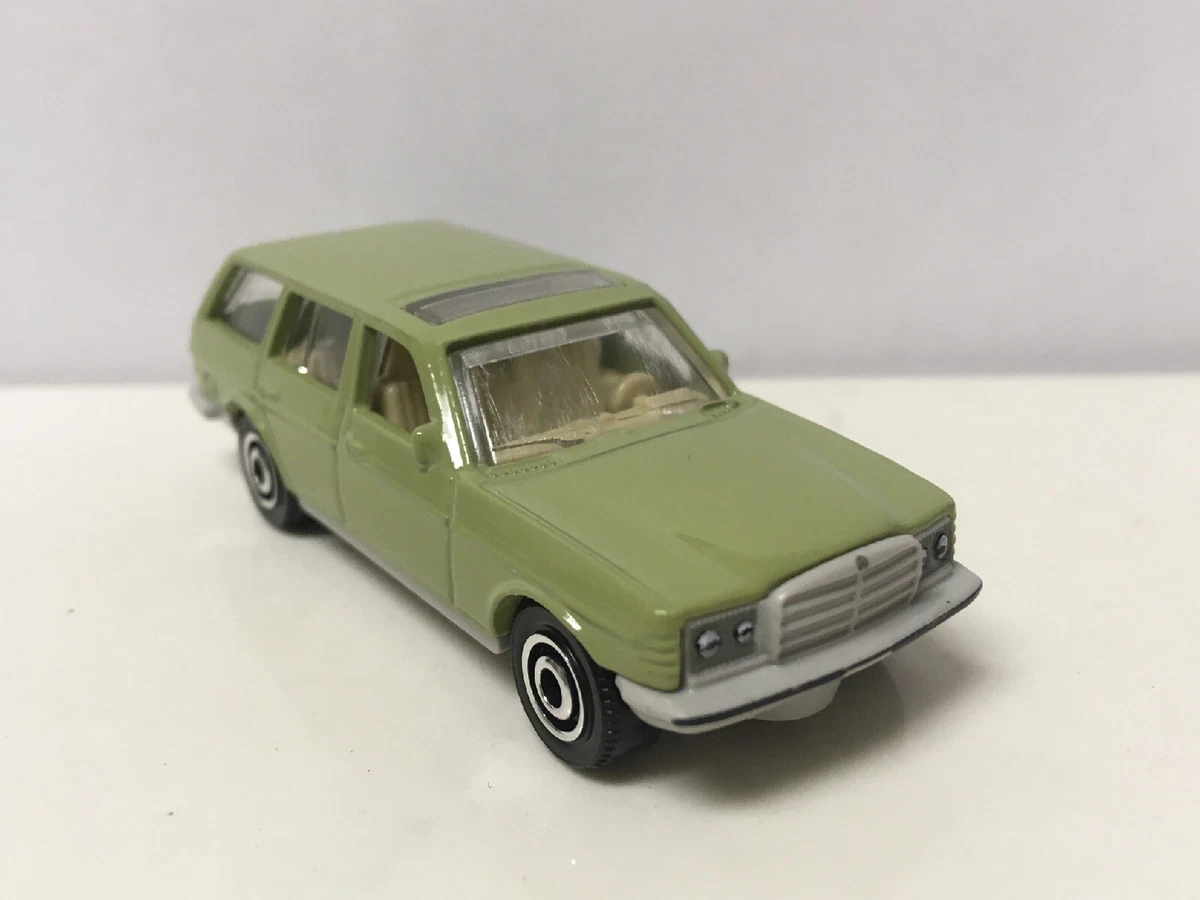 Mercedes w123 diecast sale