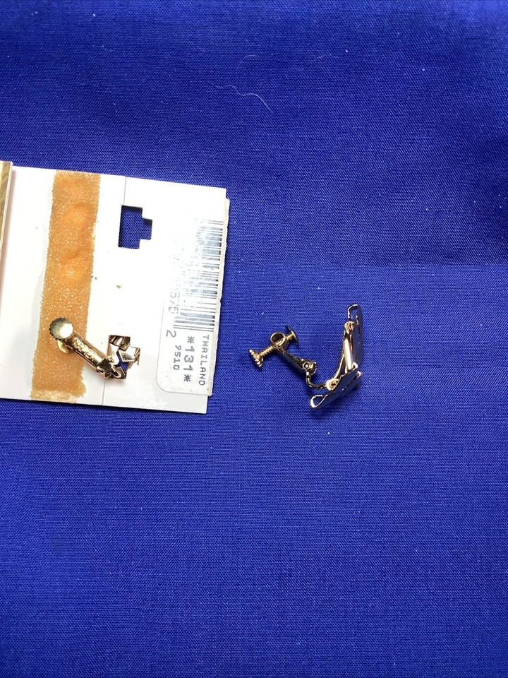 NAPIER Vintage Gold Tone Clip on Screw Back Earrings Classic Crisscross