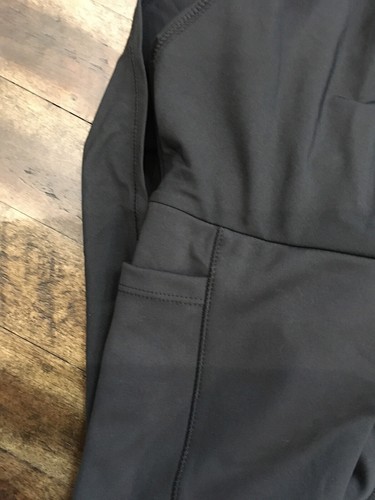 Buc-ee’s Medium Black Skort with 1 Innentasche on short - Bild 8 von 9