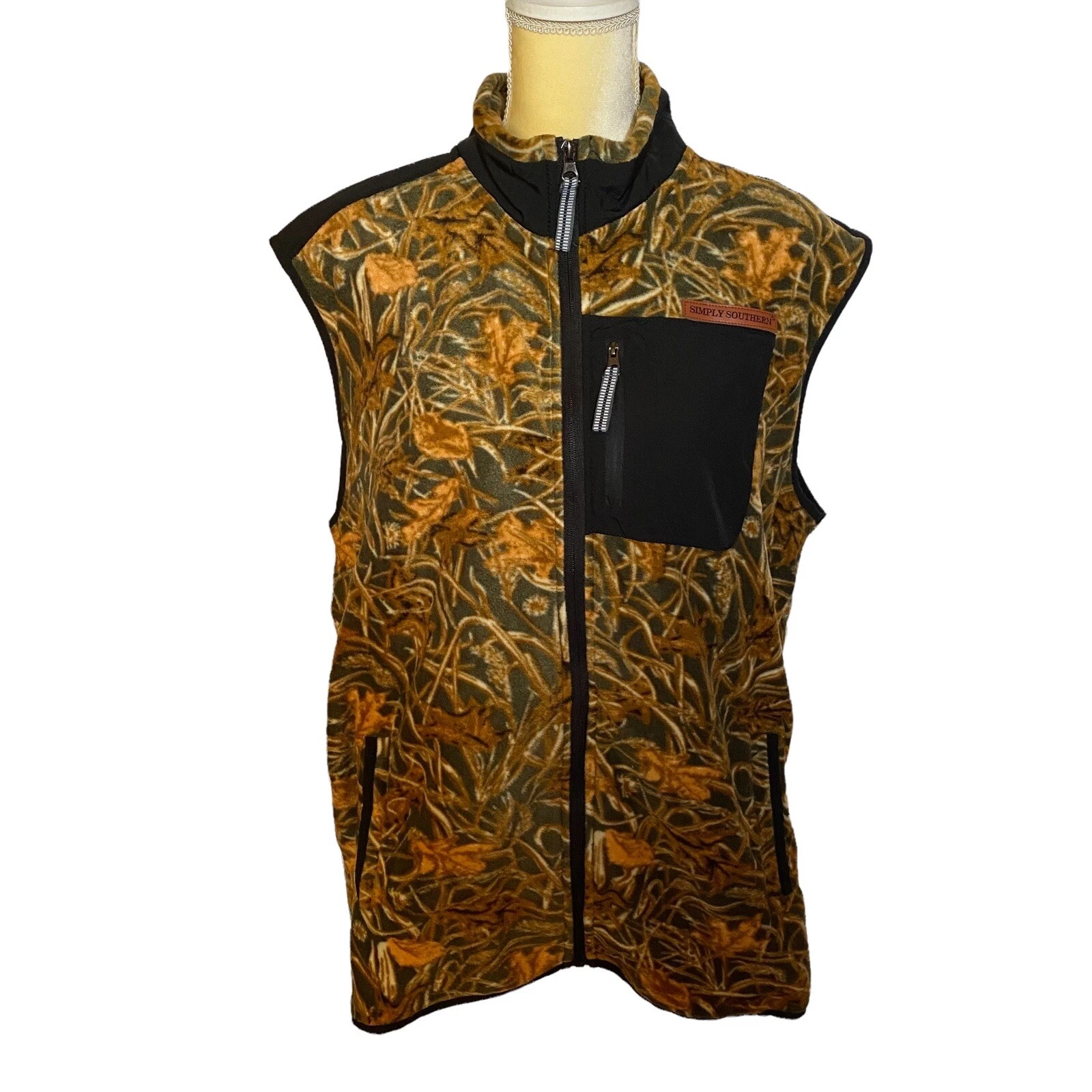 Simply Southern Vest Camo Print Fleece X Large New! - product detail image 1