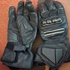 Motorcycle gloves