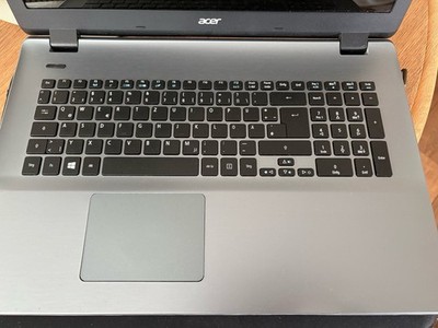 Acer Aspire E5-771G Notebook Laptop   Silbergrau Inkl. LT Case 3x gen.Achtung!