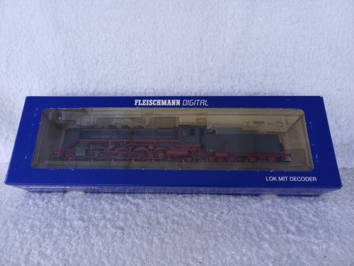 Fleischmann HO 413871 2-8-2 Dampflok Baureihe BR39 062 DR DCC Sound und Licht  | Zustand: Used