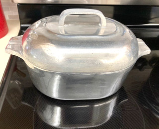 VINTAGE WAGNER WARE SYDNEY O MAGNALITE ROASTERETTE 4263 ROASTER OVEN SM 4.5 QT