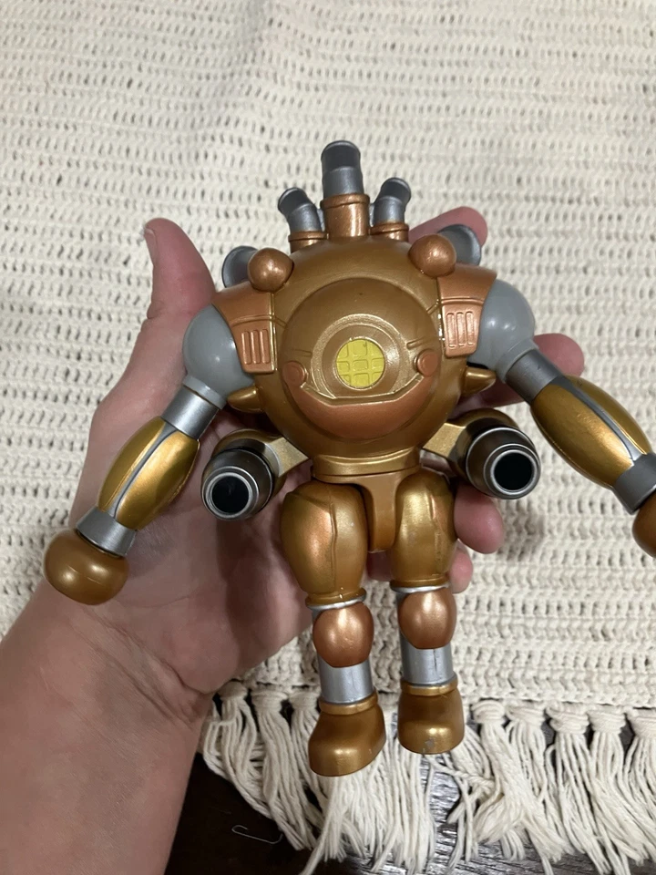 6-дюймовая экшн-фигурка Robolox Dungeon Quest Fusion Goliath отдельно - Изображение 3 из 4