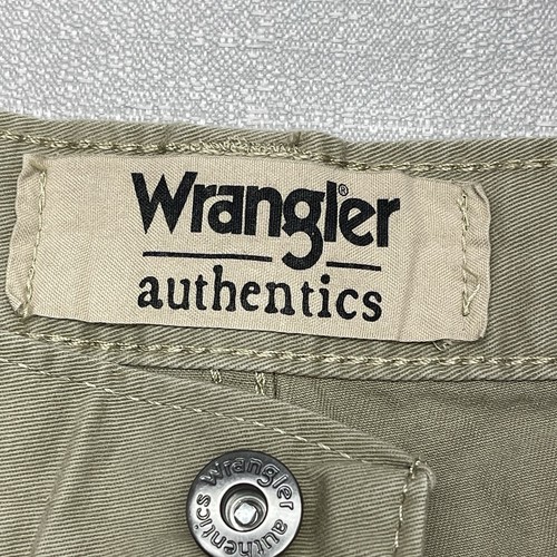 Wrangler Cargo Shorts Men's 34” Waist Light Khaki Color - Picture 6 of 13