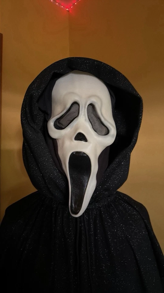 Scream Mid 90’s Splotch Scream Style Ghostface Mask Paper Floppy Thin & Cotton - Image 4 of 4
