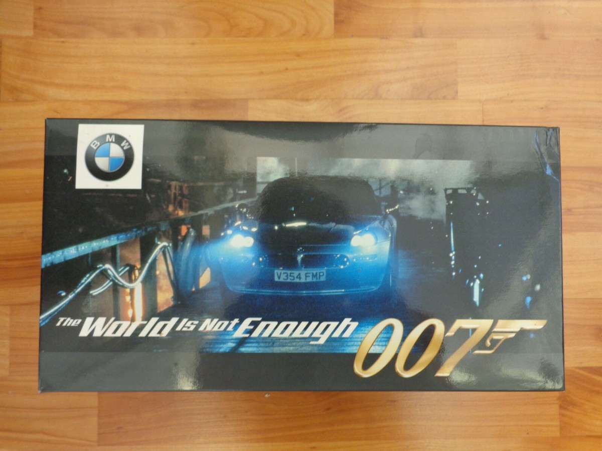 KYOSHO 1/18 BMW Z8 THE WORLD IS NOT ENOUGH JAMES BOND 007 KYOSHO 1/18 BMW Z8 THE WORLD IS NOT ENOUGH JAMES BOND 007