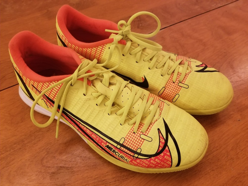 Nike Mercurial Vapor 14 Academy IC Indoor Soccer Volt CV0973-760 Size 6.5