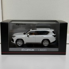 Kyosho Lexus LX600 Executive Minicar 1/43