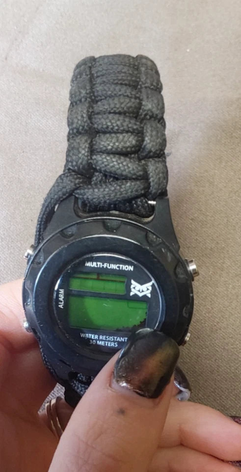 PAQUETE DE RELOJES DEPORTIVOS - INCLUYE FITBIT 2 SIN PROBAR Foto 4 de 4