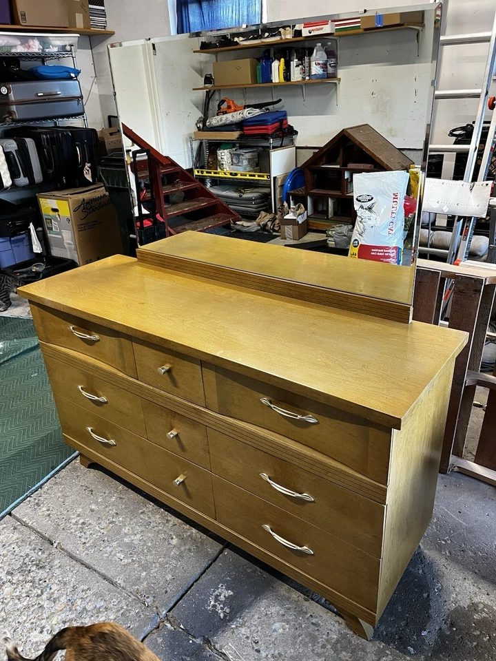 Cómoda moderna Mid Century de los años 60 con espejo - 7 cajones Foto 3 de 4