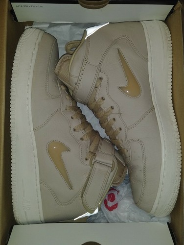 Nike sneakers men 9.5