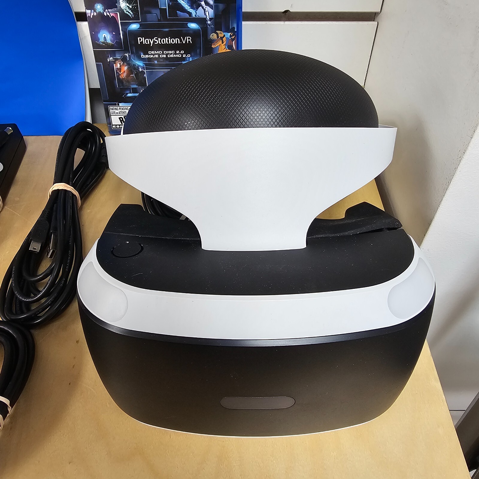 Sony PlayStation VR Headset PlayStation 4 CUHZVR2 Bundle W/ Demo & Ps