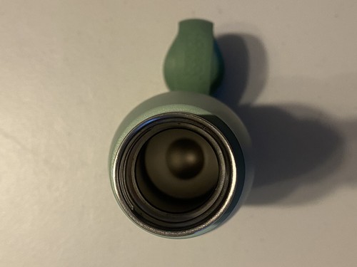 Bottiglia d'acqua in acciaio inox isolata sotto vuoto 17 oz verde Joseph Joseph - Foto 7 di 8