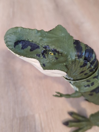 Jurassic World 2017 Legacy Collection Chompin Tyrannosaurus Rex Bull Green - Picture 5 of 10