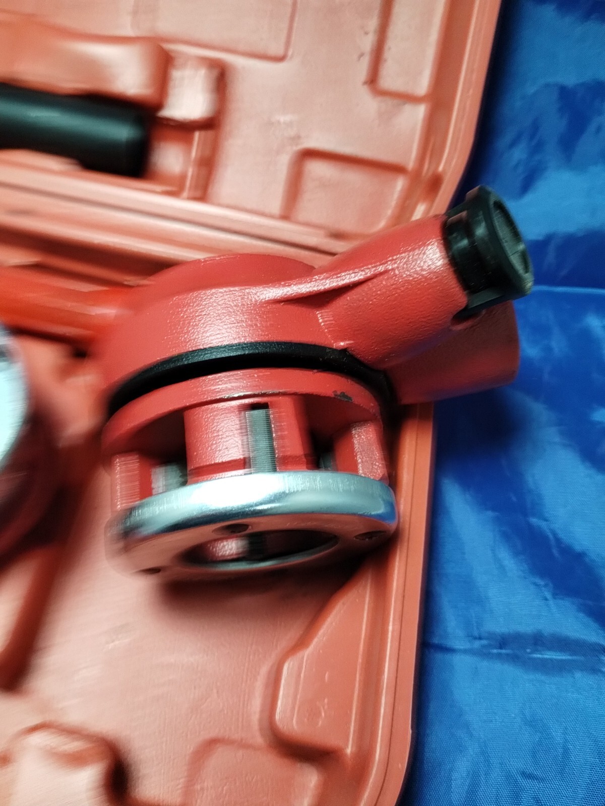 Complete Pipe Threader Kit Ratcheting Pipe Threading Tool Set  6 Dies Near Mint