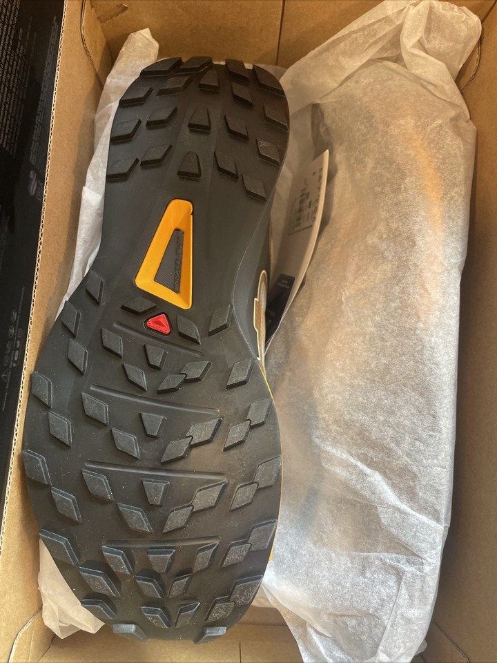 salomon workout shoes