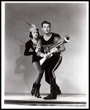 Buster Crabbe + Carol Hughes in Flash Gordon Conquers the Universe 1940 Photo 76