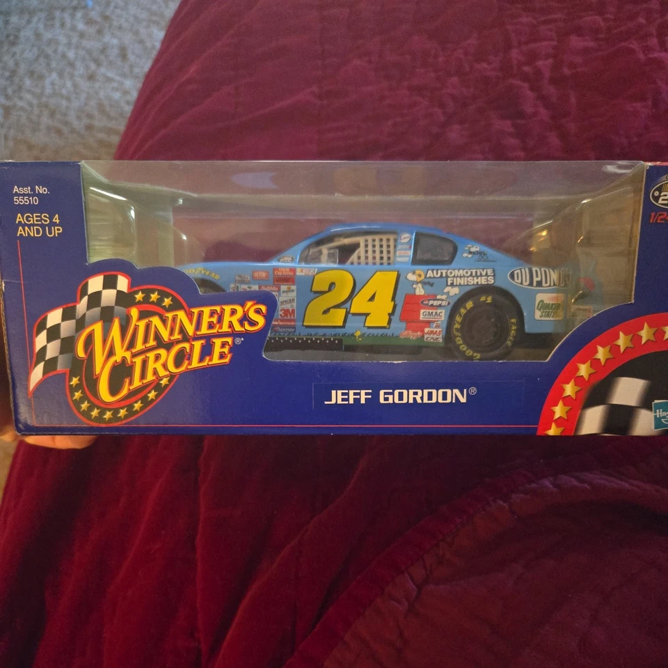 Jeff Gordon #24 Peanuts Monte Carlo escala 1:24 diecast 2000 Winners Circle nuevo en caja Foto 4 de 4