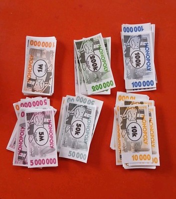 MONOPOLY   Ersatzteile   EIN SATZ SPIEL GELD  SCHEINE    10 K 5 M