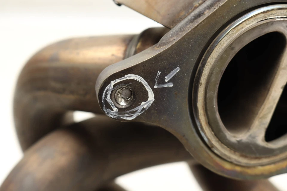 Mercedes-Benz CLA45 AMG 2014-2016 2,0 L - Colector de escape 1331400109 Foto 3 de 4