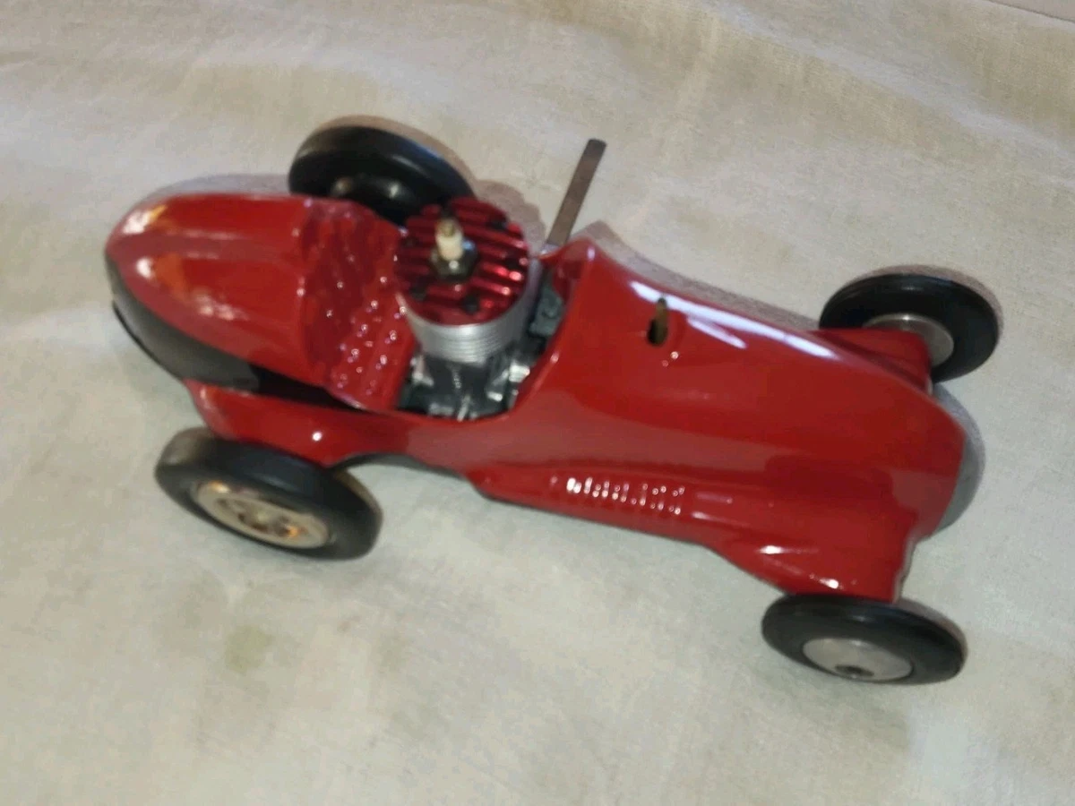 RARE VINTAGE McCoy "The Real McCoy" Tether Car NOS + McCoy .19 Engine NEU - Mint