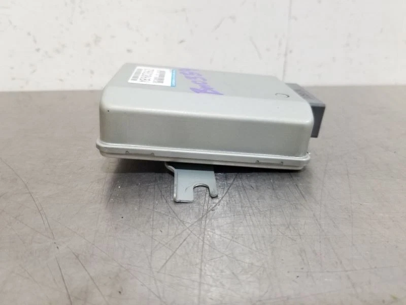 99 1999 MITSUBISHI 3000GT MÓDULO DE CONTROL DE CRUCERO 903862 Foto 4 de 4