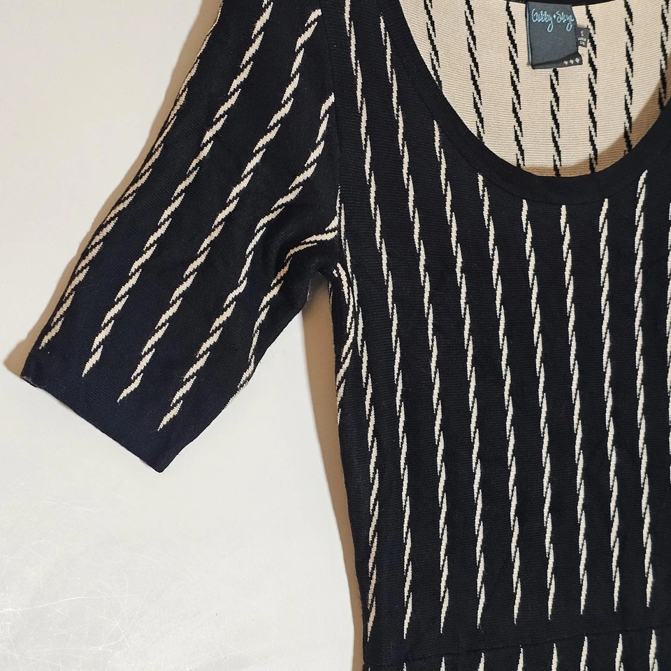Gabby Skye Dress Womens Small Black White Knit Fit & Flare Stripe Scoop Neck S - Image 4 of 4