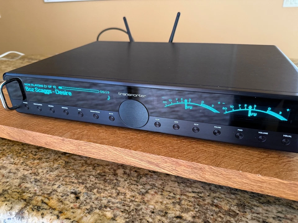 Logitech Transporter (Slim Devices) Digital Media Streamer - Schwarz - Bild 2 von 4