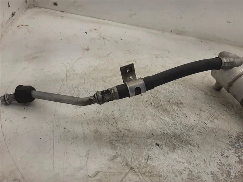 AC Receiver Drier Line Fits 1987 Chevrolet Corvette OEM Foto 3 de 4