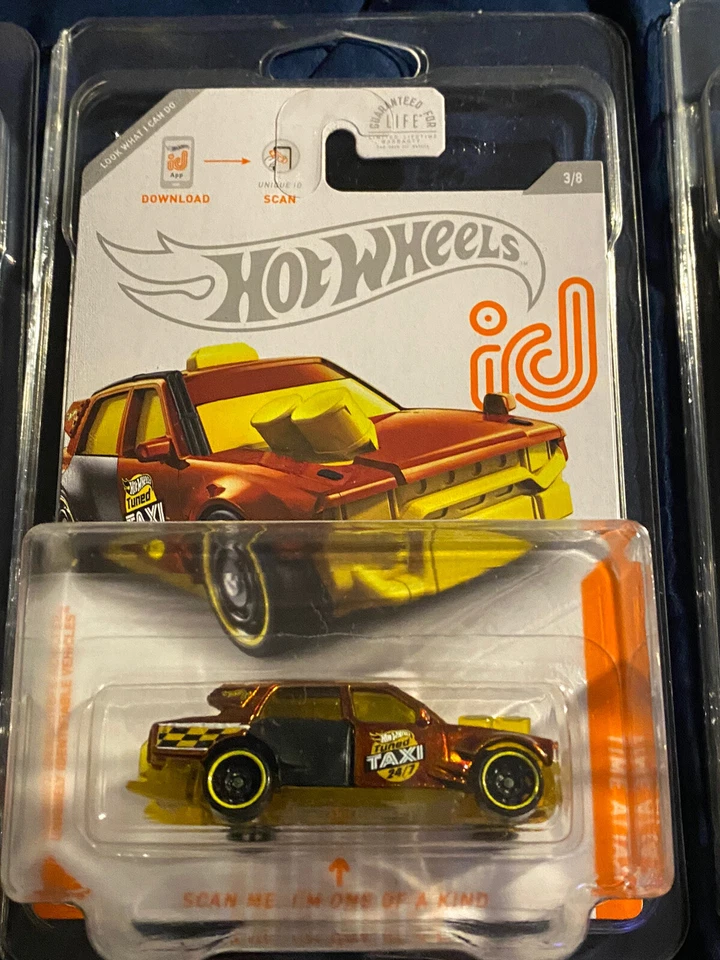 2020 Hot Wheels ID Chase Set Of 8 With Car Cases For Each BIG SALE - Image 4 of 4