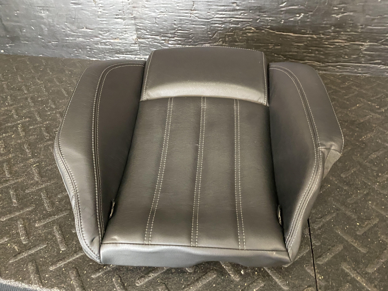 2009 MASERATI GRANTURISMO REAR DRIVER LEFT BOTTOM SEAT CUSHION BLACK LEATHER