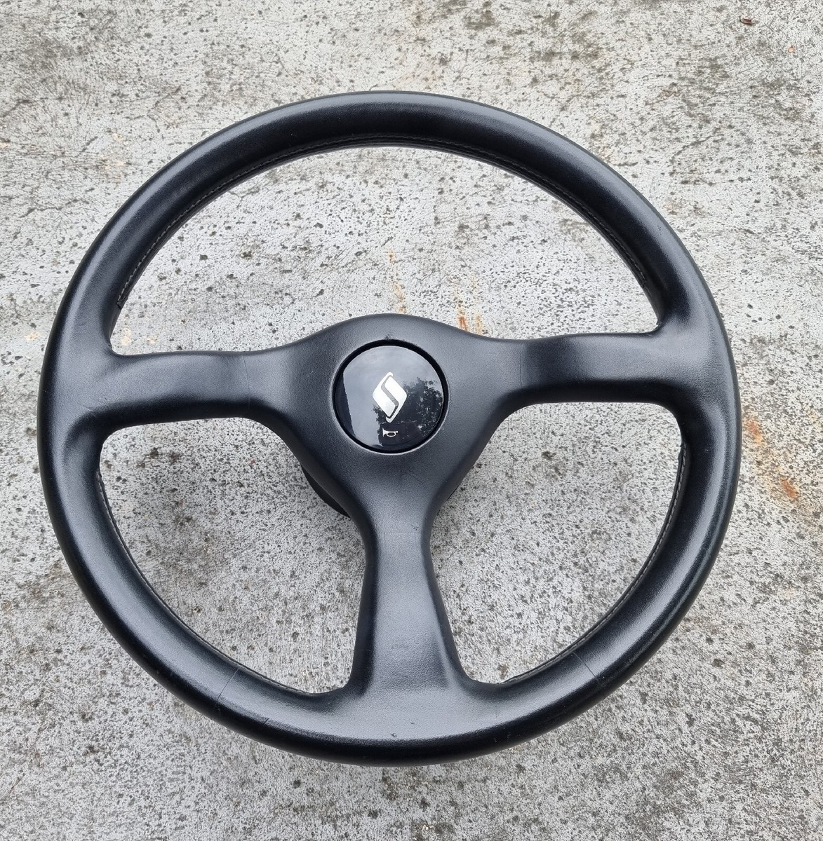 NISSAN SKYLINE R32 GTR GT-R OEM LEATHER STEERING WHEEL HORN RARE