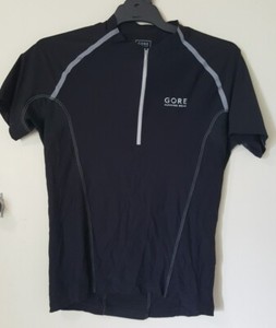 Men's Gore Running Shirt Black Size Large Full Front Zip Back Zip And Pockets.