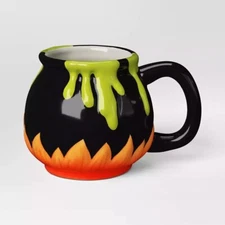 Hyde and Eek Boutique Halloween Potion Cauldren Mug 15.7 oz 2024 New