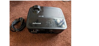 InFocus projector IN118HDa- Great condition